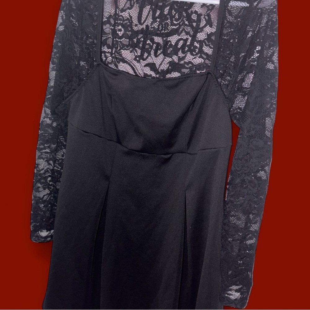 BLACK LACE LONG SLEEVE MINI DRESS